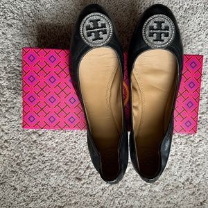 Tory Burch Liana Ballet Flat- Nappa Leather Black/Gunmetal
